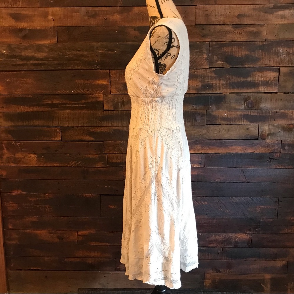 Rabbit Designs Dress - Picture 3 of 8